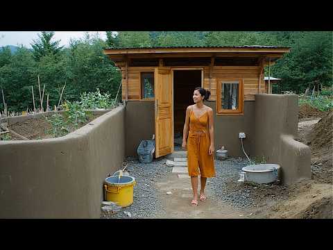 Woman Builds Self Sufficient FARMHOUSE with Giant WATER
