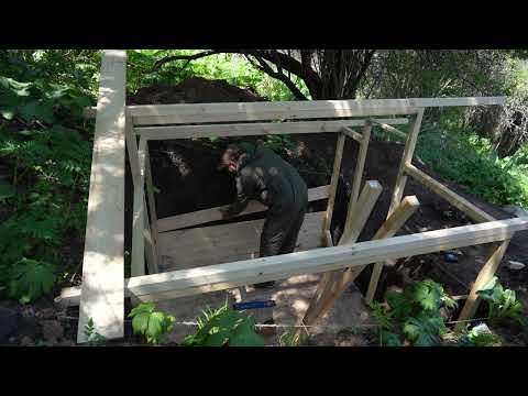 I m building a house in the woods for lost travelers Part 4