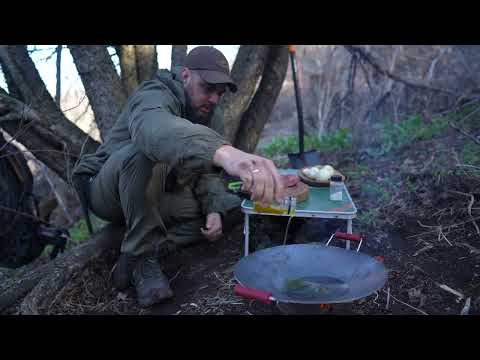 Cabin construction in the mountains Solo BUSHCRAFT Survival