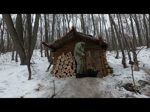 The cabin is on the river bank I wash in the winter river