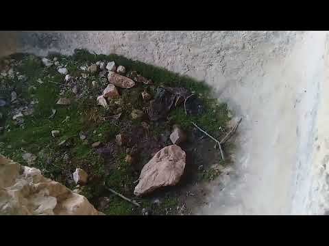 Kaya Mezarın İçine Giriş Anı