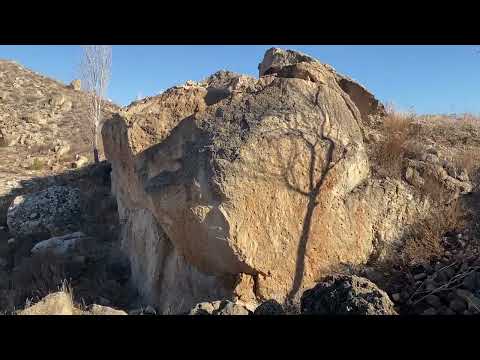 KAYADAKİ BU ESRARENGİZ GİRİŞTE NE