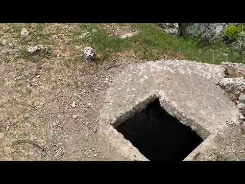 BÜYÜK AİLE KAYA MEZARI