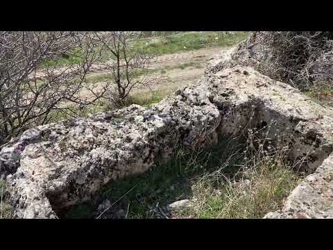KAYADAKİ GİZEMLİ TAŞ MEZAR