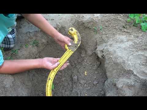 During the treasure hunt I found the warrior armor buried