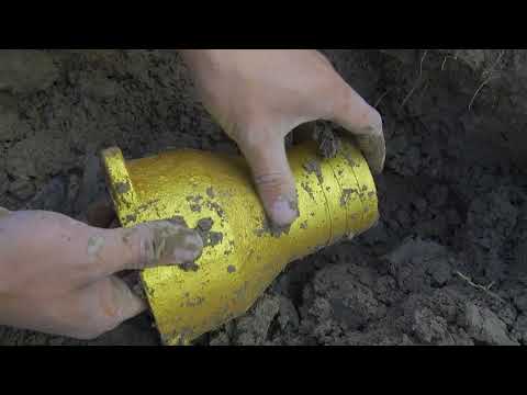 A large amount of treasure was found buried in the cave I