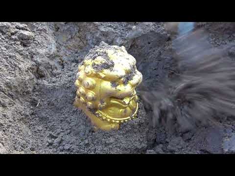 The metal detector helped me embark on the road to wealth