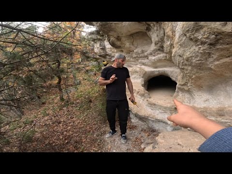 Roma Tarihli Defineyi Horasanla Yapılan Kaya Kasasından Çıkarttım