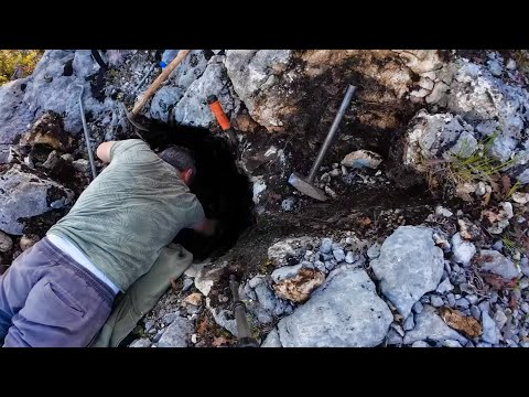 Kaya Zirvesinde  Gömülü Define Kasası Açıyorum