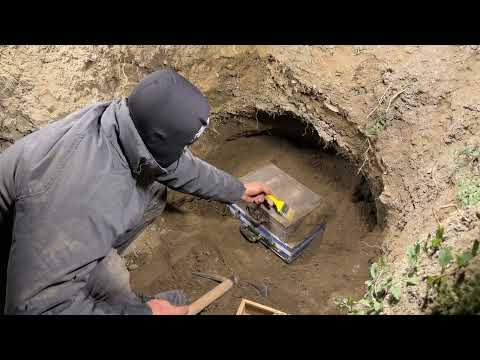 We Found A Real Treasure Chest We Called The Police. Treasure Hunt With Metal Detector
