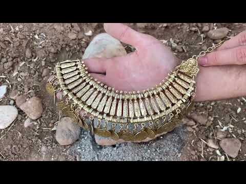 10 Valuable Treasures Found By Amateur Treasure Hunters / Real Treasure Hunt