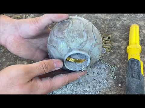 Top 10 Treasure Hunting / 10 Mysterious Treasures Found In The World