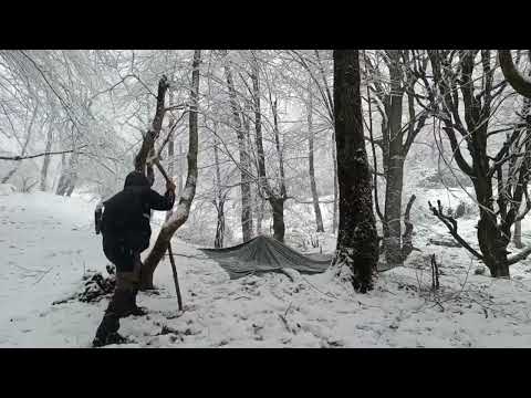 Winter Camping in Heavy Snow Survival at Meters