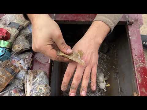 We Found An Old Safe Abandoned In The River (We Called the Police)