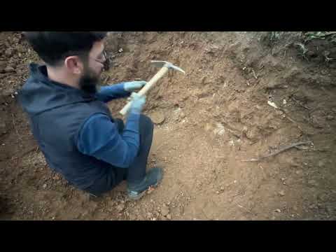 Rum Definesi... İçi Altın Dolu Küpler
