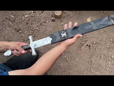 We Found A Tomb Full Of Gold Jewels. ( Great Treasure Hunt! )