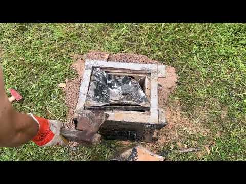 We Found Two Steel Chests Abandoned in the River! Underwater Treasure Hunt