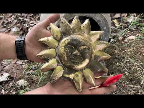 We Found a Huge Treasure Chest / We Found Treasure With Phoenix Metal Detector