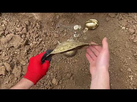5 Great Treasures That Changed History! Treasures Found By Treasure Hunters