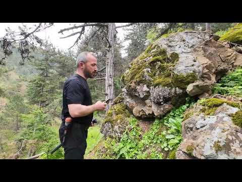 Kerim Babayla Kaya Mezarın Define Müjdesini Bulduk