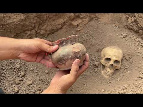 We Found The Warrior Knight's Treasure. / Treasure hunt with metal detector