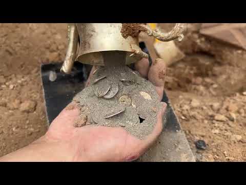 3 Great Treasures Found By Chance With A Metal Detector