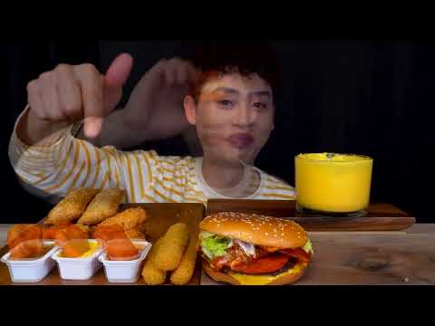 ASMR 맥도날드 페퍼로니 트리플치즈버거 맥너겟 치즈스틱 치즈소스 찍먹방 McDonald’s Triple