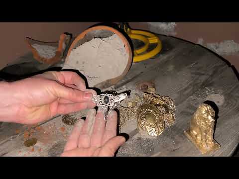 We Found a Mysterious Treasure. / Treasure Hunt By Metal Detector