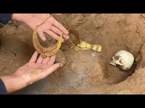 Top 3 Treasures Found in the World. // Treasure Hunt With Metal Detector
