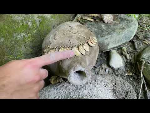 WE FOUND A REAL TREASURE CHEST / TREASURE HUNTİNG
