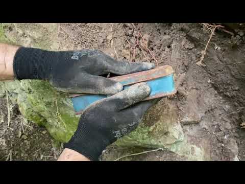 We Found A Treasure Chest Full Of Gold / Metal Detecting