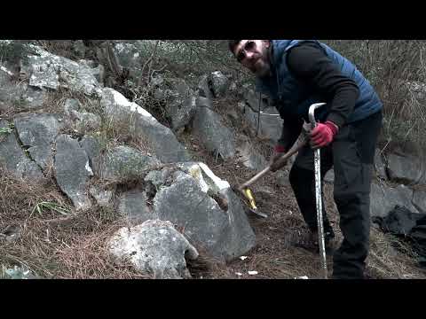 Kiliseye Ait Önemli Bir Eser Buldum. Define İşaretleri Mükemmel