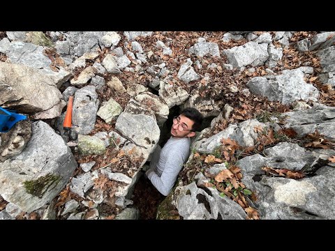 Tarihi Manastırın Mahsen Girişini Bulduk  Giriyoruz