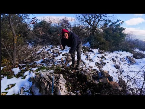 Karlar Altındaki Saklı Büyük Define Kasasını Buldum