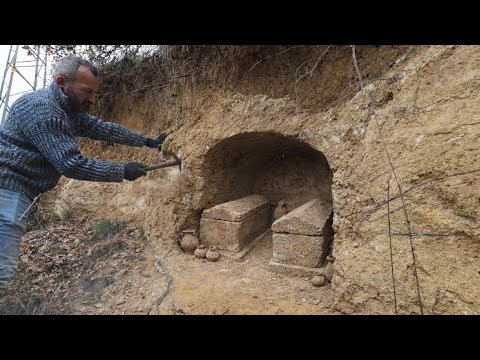 Mezar Kalıntısında Buldugum Define Herkesi Şaşırtı