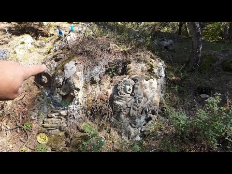 Kayanın İçine Define Kasası Yapılmış İçinden  Çıkanlar Muhteşem