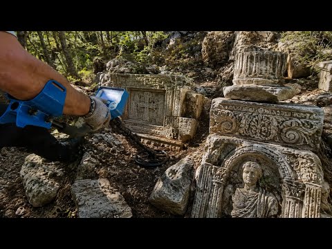 Kaya Mezarının Müjdesini Defineyi Bulduk