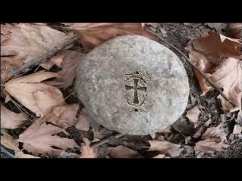 Tarihi Kilise Duvarından Define Kasası Çıkartıyoruz