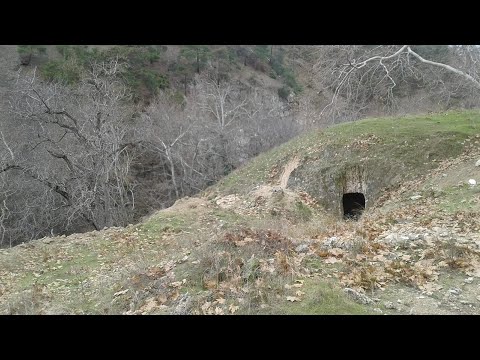 Define için açılmış bir Hoyük (Tümülüs) Büyük hazine vurgunu