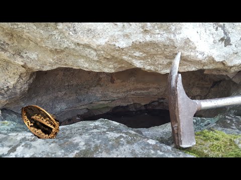 Kayalıkta Define Oyması Hemde Tam Nokta