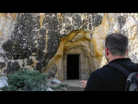 Ormandakı Kayalıkta Bu Taş Kapı İşte Aradığım Defineyi Buldum