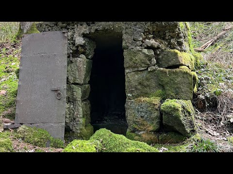 Cinlerin Musallat Olduğu Yerde Define Çıkardım !! Paranormal Define !! Grave Treasure Hunt