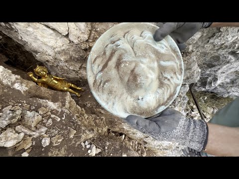 Kaya Kasasından Muhteşem Aslanlı Obje Bulundu