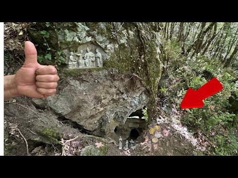 Gizemli Ormanda Kaya Kasasından Çıkardığım Define...